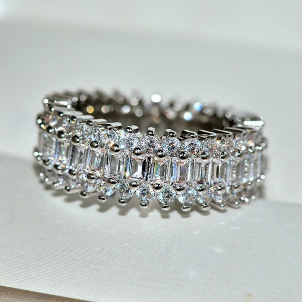 NEW💍18K Gold Baguette Round&Diamond Eternity Ring - Picture 3 of 8